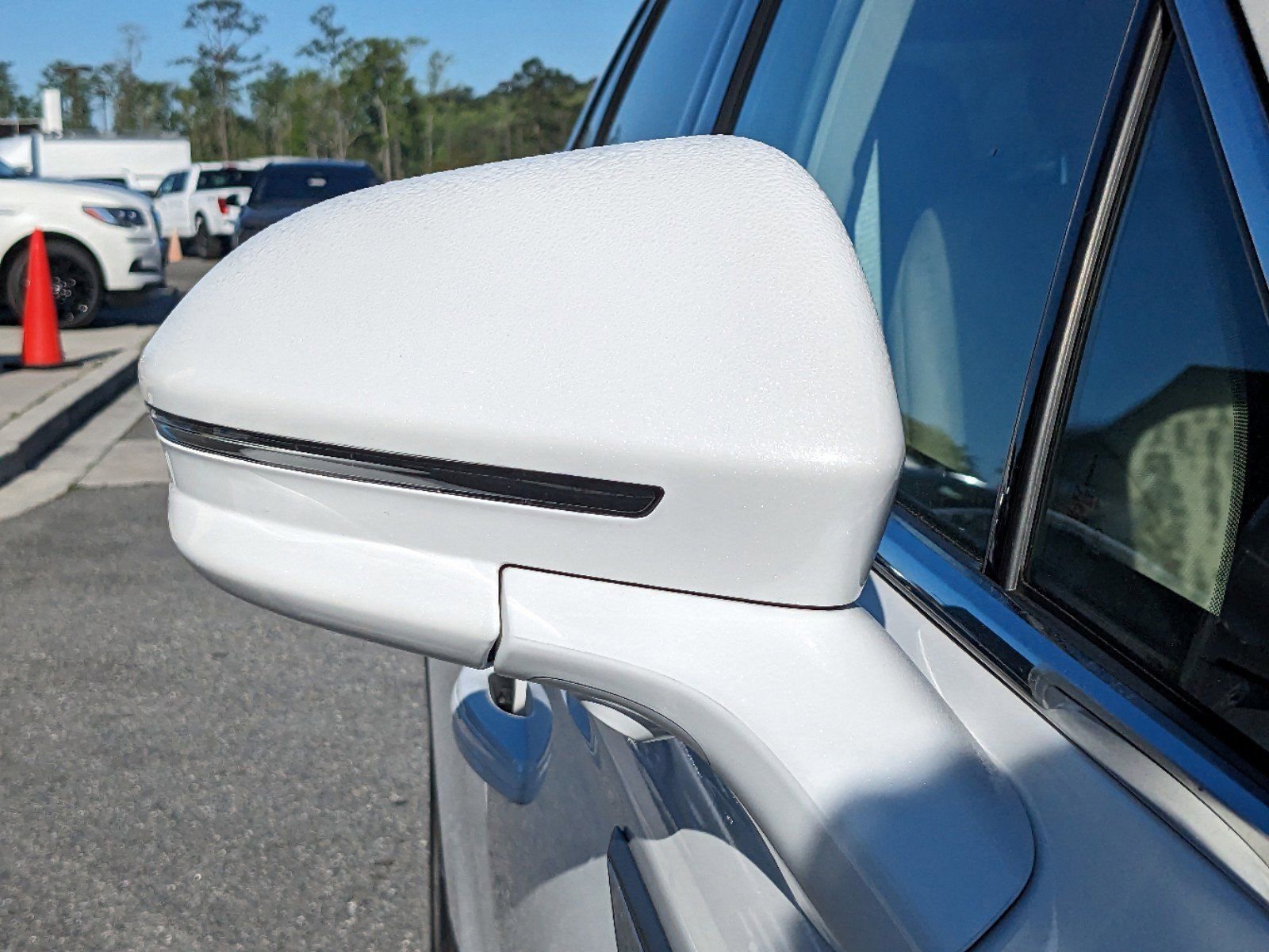 Certified 2023 Lincoln Nautilus Reserve w/ Equipment Group 201A image 12