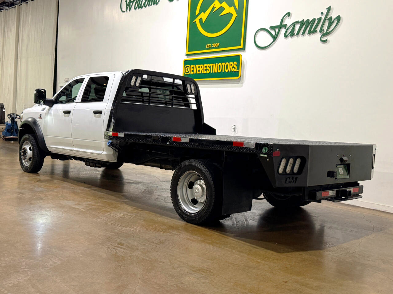 Used 2023 RAM 4500 Tradesman w/ Chrome Appearance Group image 5