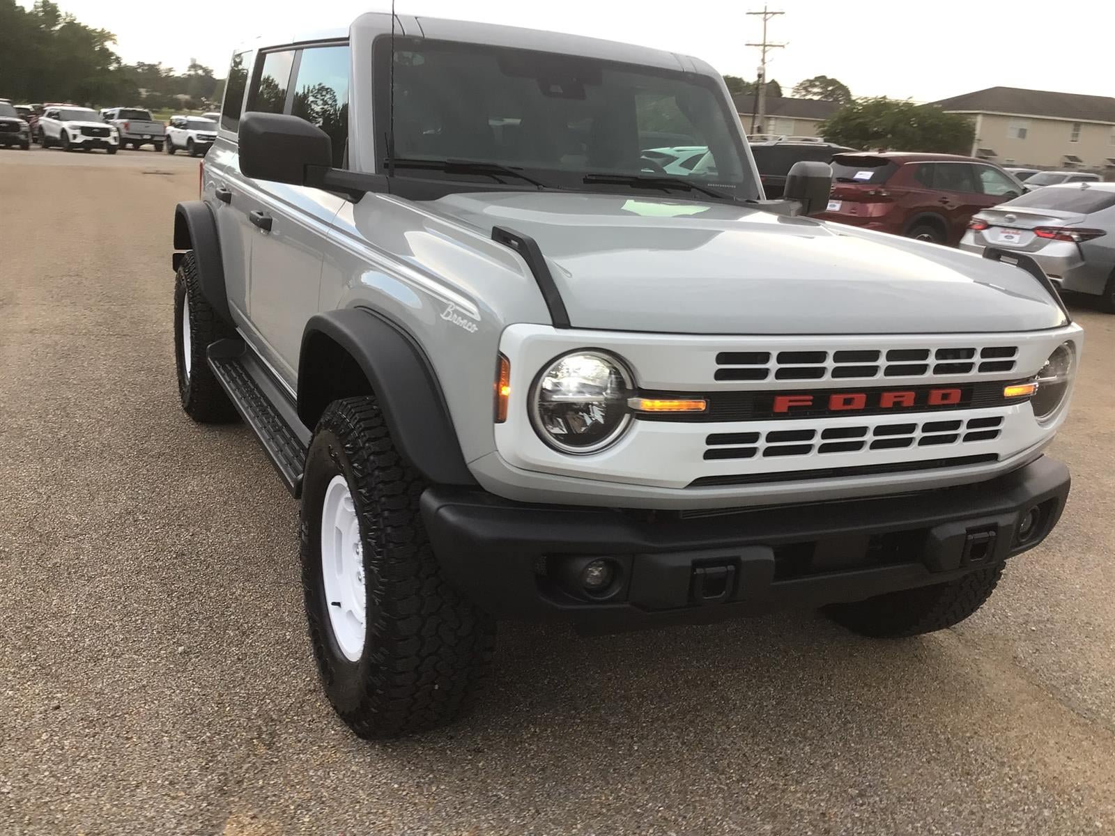 New 2026 Ford Bronco Heritage Edition AWD/4WD image 8
