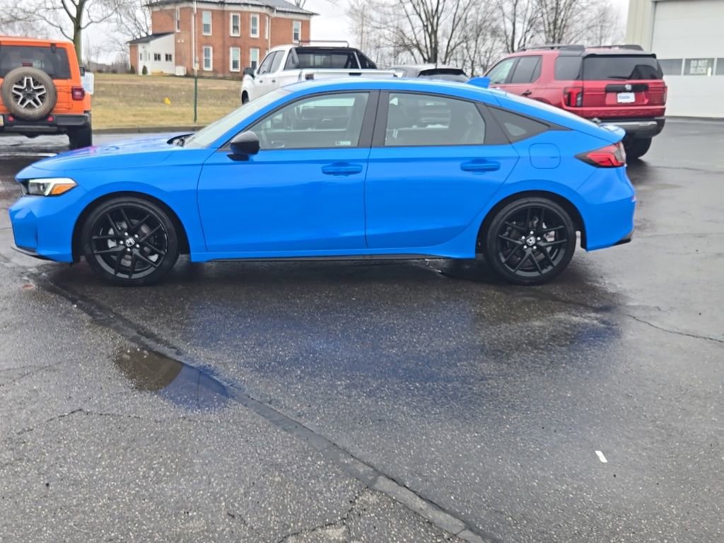 Used 2025 Honda Civic Sport image 4