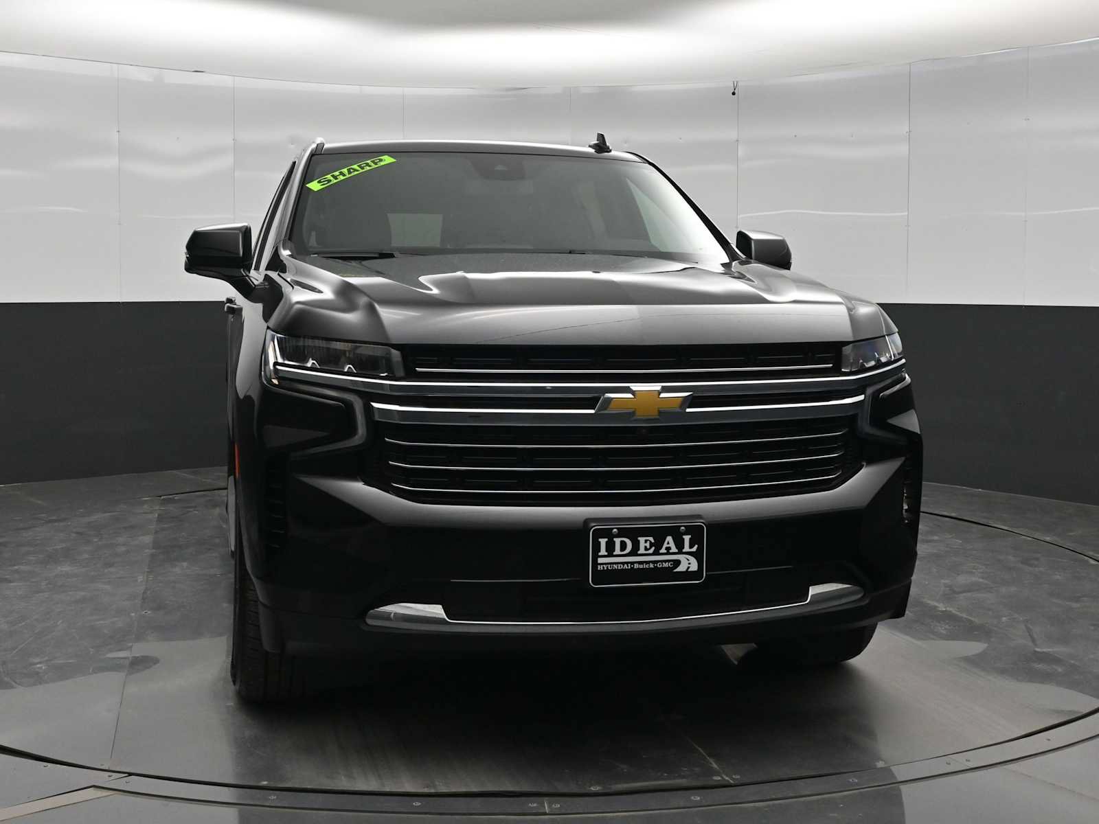 Used 2023 Chevrolet Tahoe LT w/ Luxury Package AWD/4WD image 2