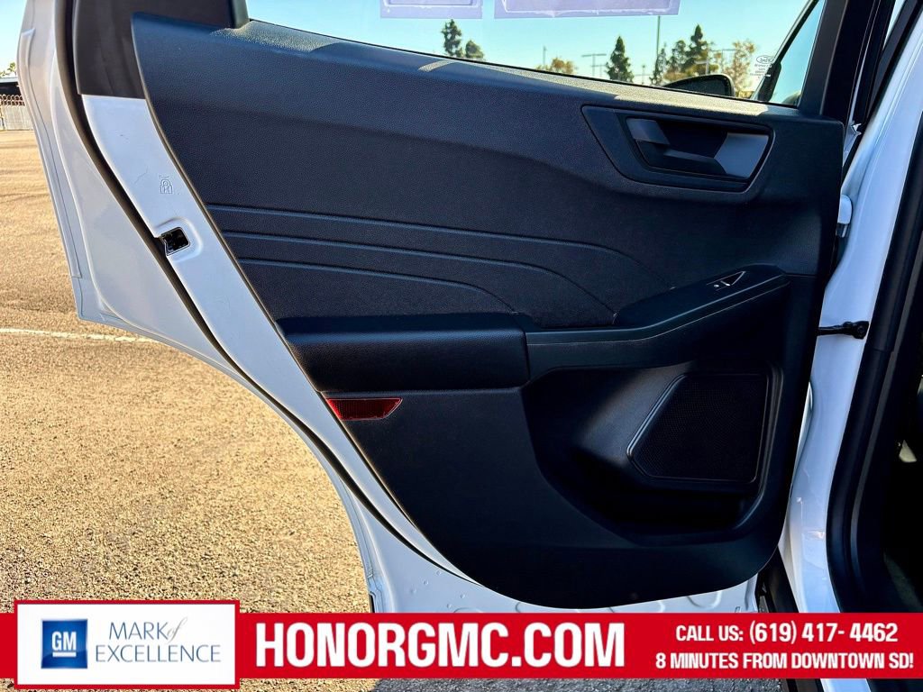 Used 2022 Ford Escape SE image 16