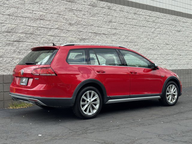 Used 2019 Volkswagen Golf Alltrack S AWD/4WD image 16