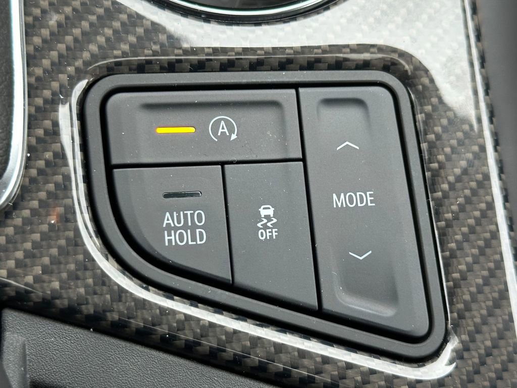 New 2025 Cadillac CT4 V w/ Super Cruise Package image 32