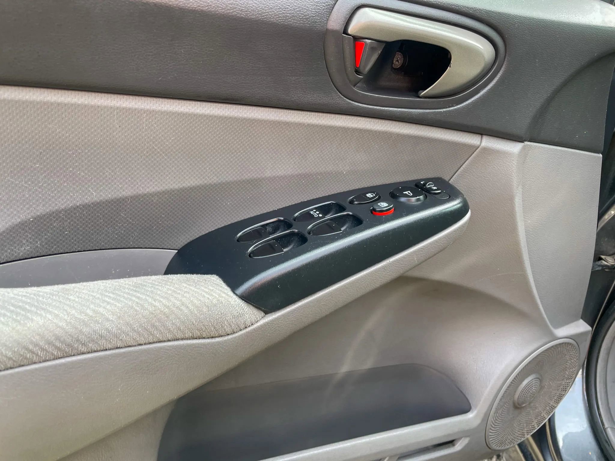 Used 2010 Honda Civic LX image 11
