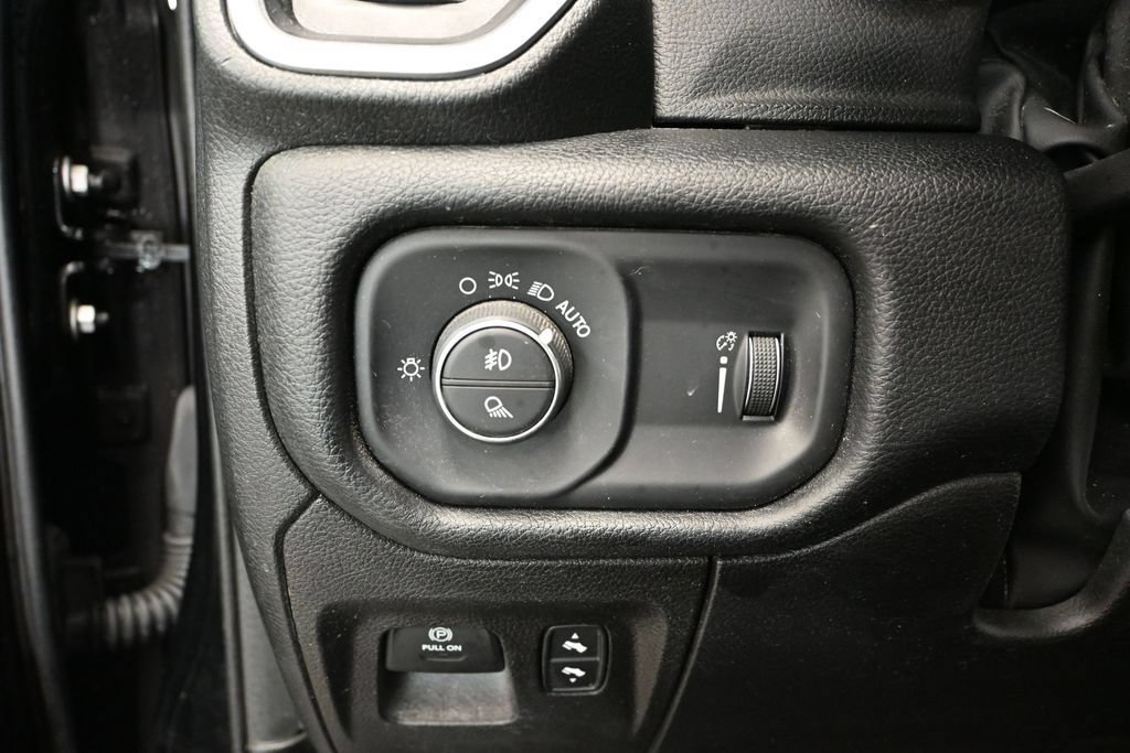Used 2022 RAM 1500 Big Horn AWD/4WD image 24