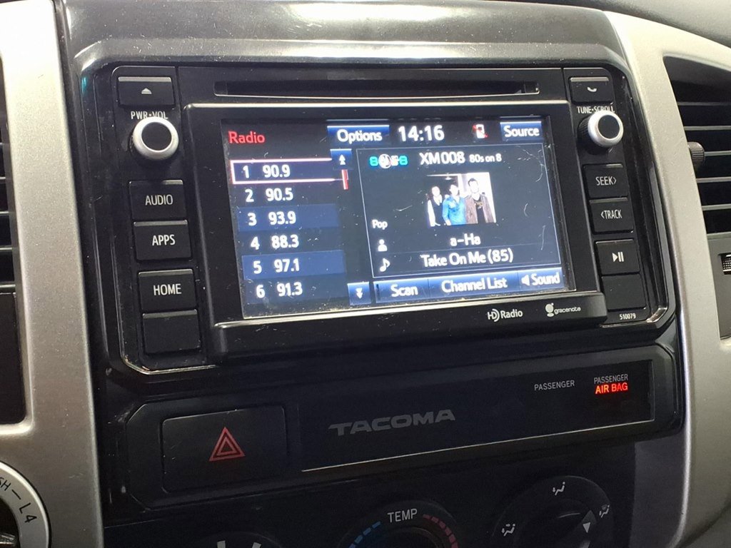 Used 2015 Toyota Tacoma 4x4 Access Cab V6 w/ TRD Sport Package image 14