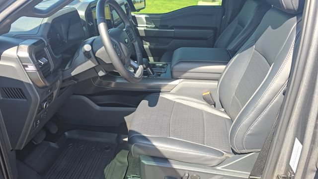 Used 2025 Ford F150 Lariat AWD/4WD image 15