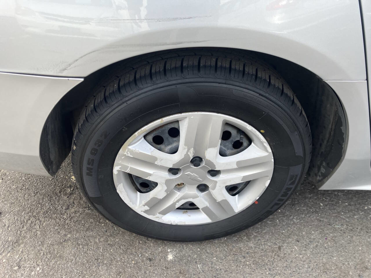 Used 2010 Chevrolet Impala LS image 16