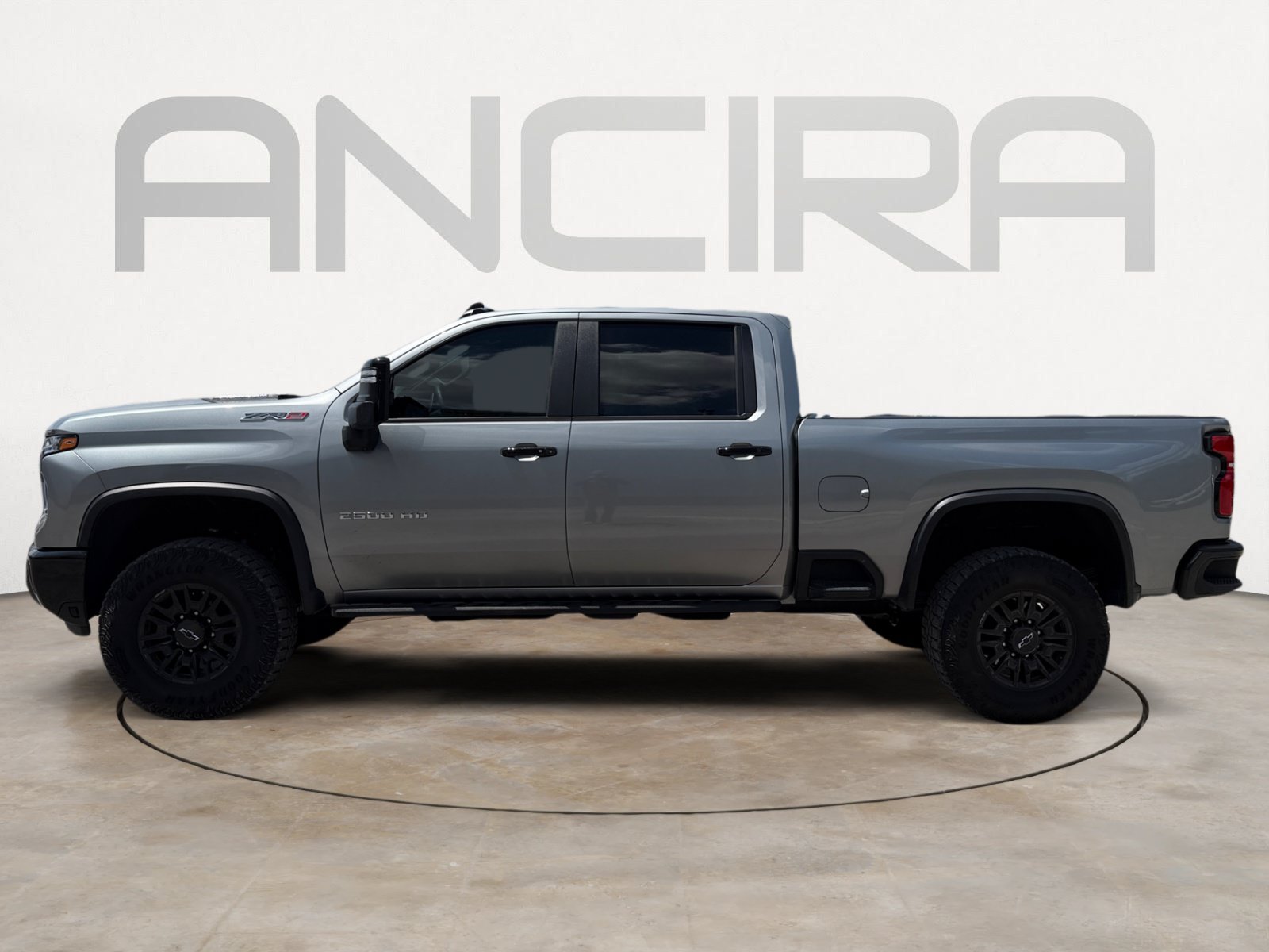 Used 2025 Chevrolet Silverado 2500 ZR2 AWD/4WD image 6