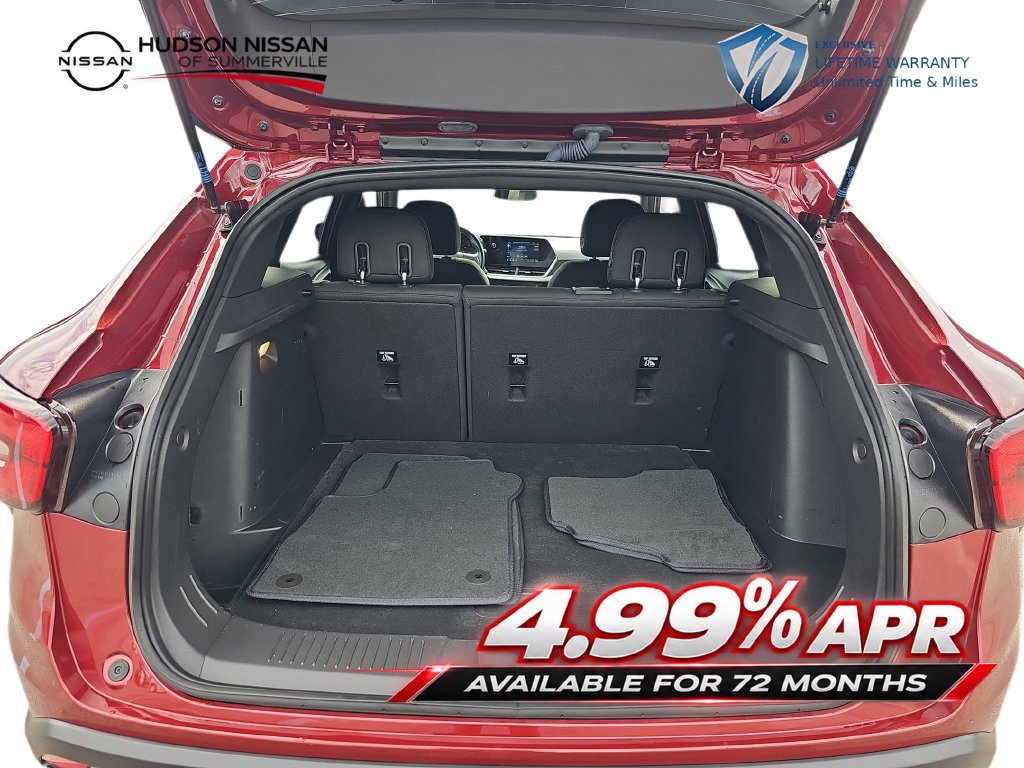 Used 2024 Chevrolet Trax RS w/ Driver Confidence Package FWD image 30
