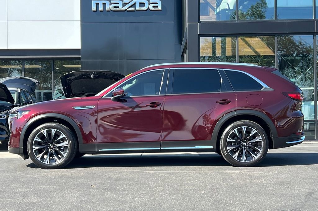 Certified 2024 MAZDA CX-90 Plug-In Hybrid w/ Premium Pkg image 9