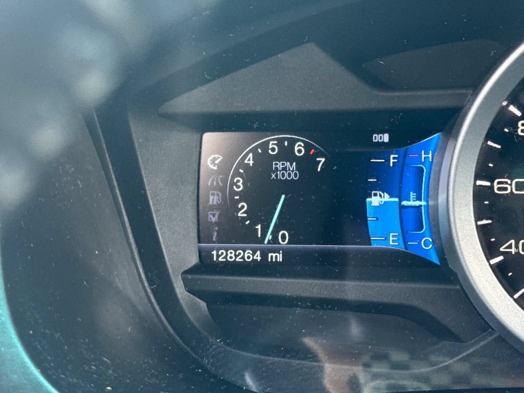 Used 2013 Ford Explorer XLT FWD image 35