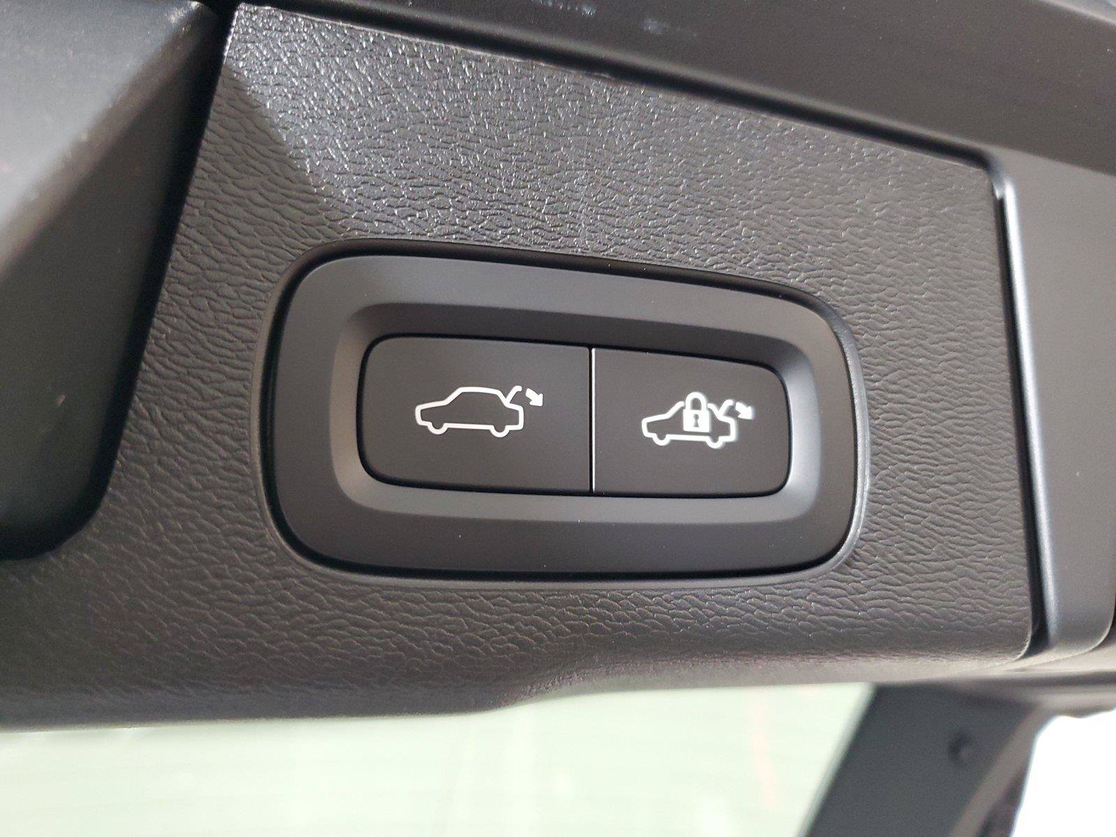 New 2027 Volvo XC60 B5 Ultra AWD/4WD image 10