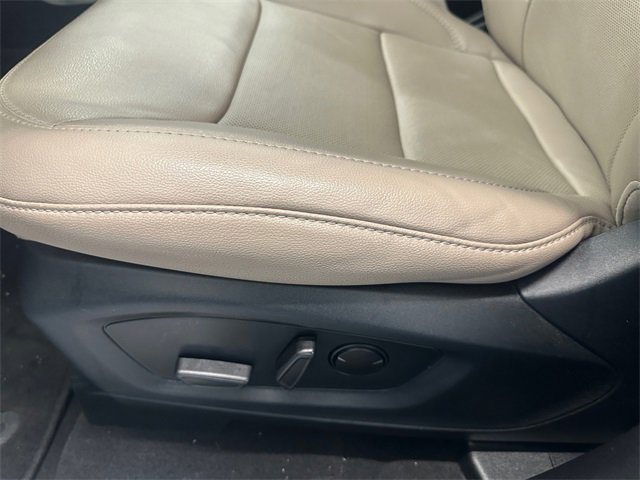 Used 2023 Ford Explorer Limited image 20