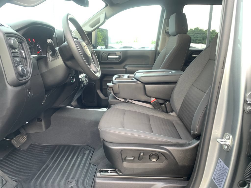 Used 2024 Chevrolet Silverado 2500 Custom w/ Custom Convenience Package AWD/4WD image 17
