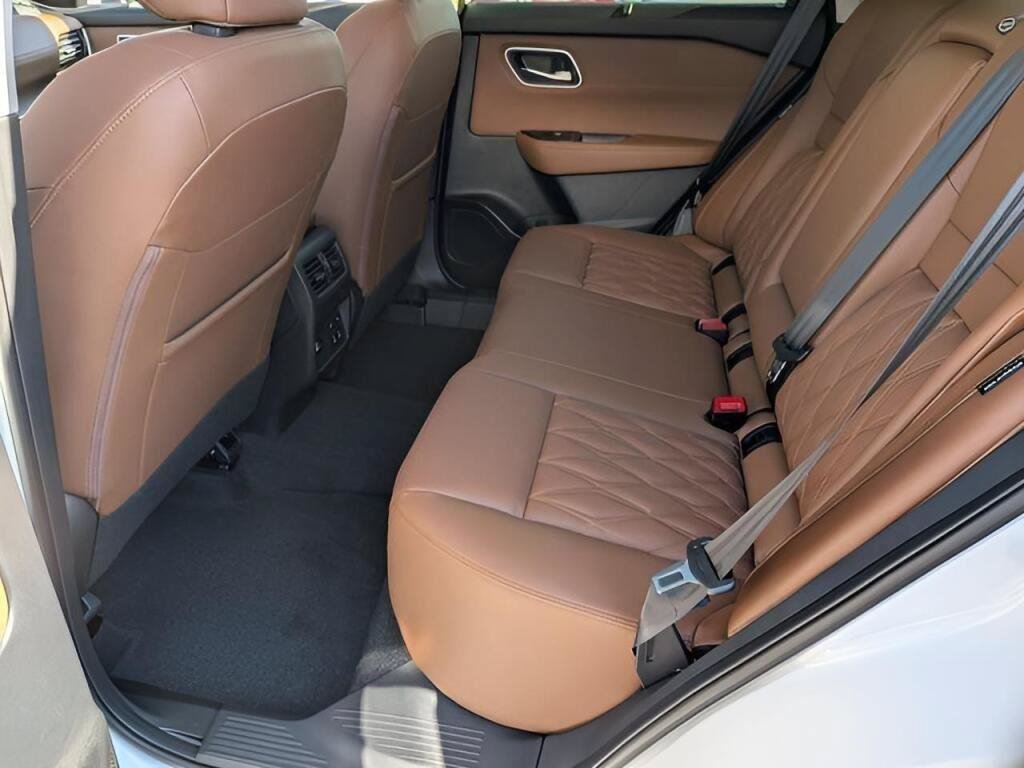 Used 2026 Nissan Rogue Platinum w/ Platinum Premium Package AWD/4WD image 22