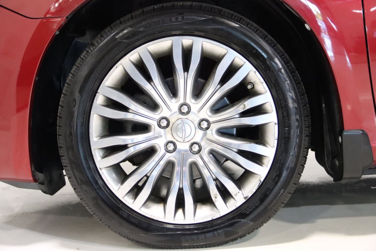 Used 2013 Chrysler 200 Limited FWD image 67
