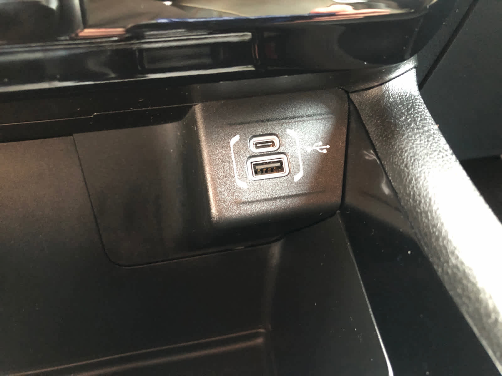 Used 2023 Jeep Compass Limited w/ Elite Group image 15