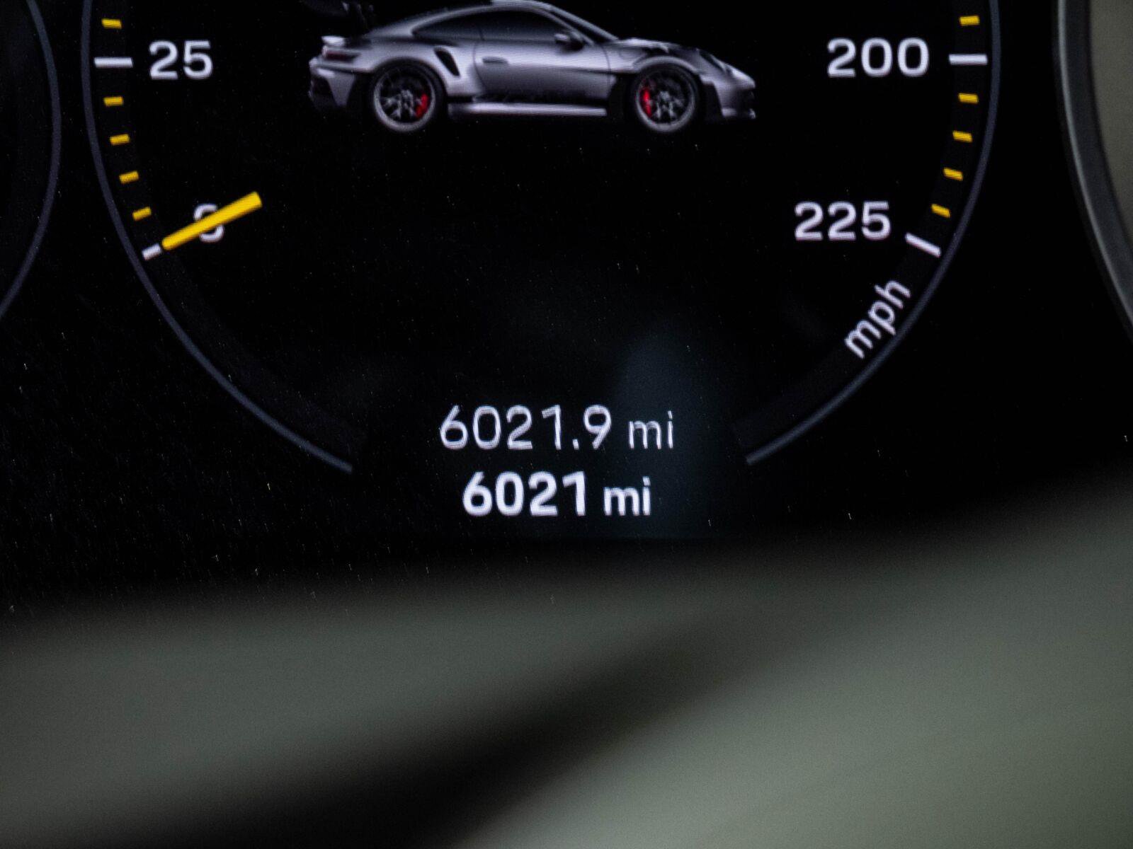 Certified 2025 Porsche 911 GT3 RS RWD image 12