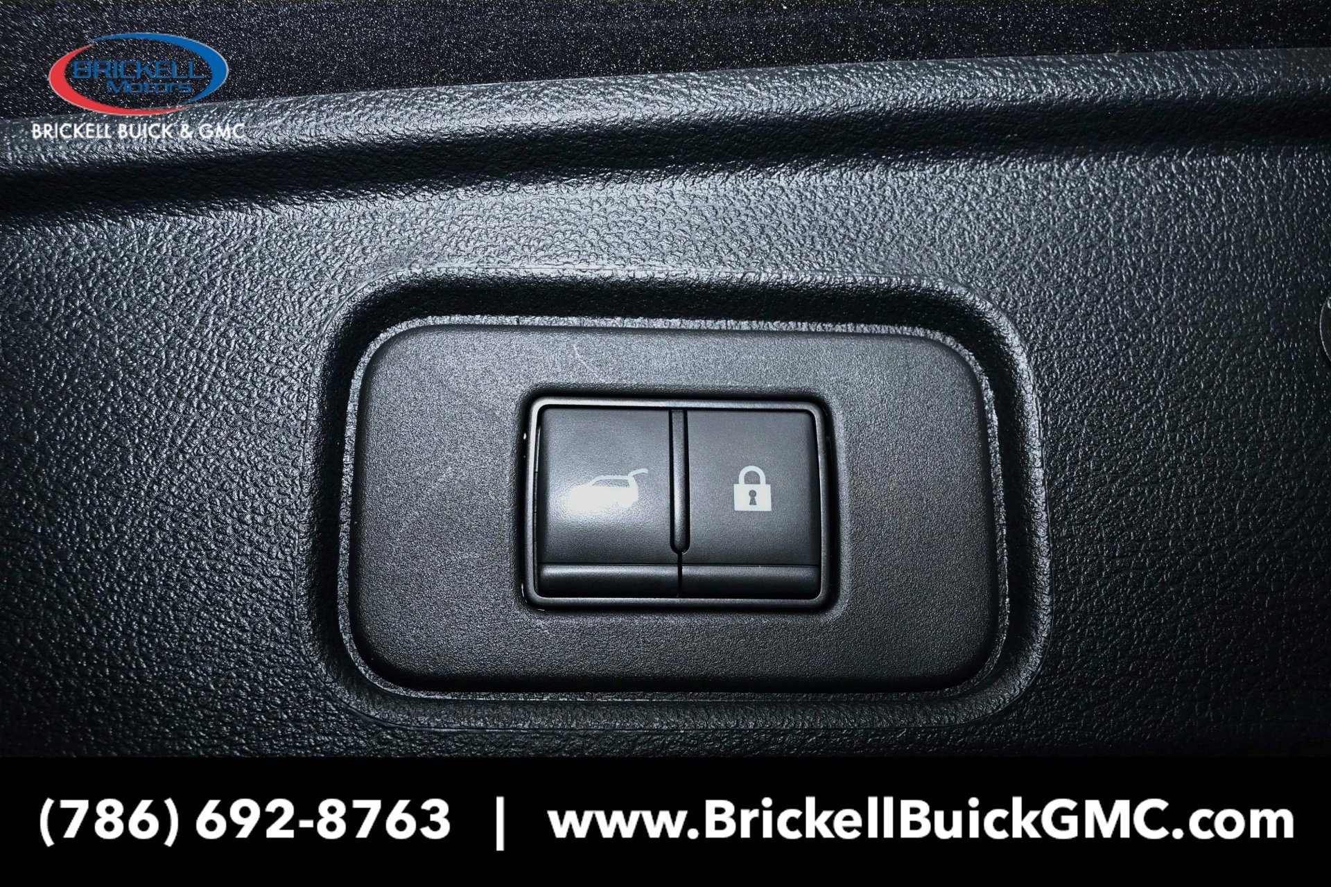 Used 2024 Nissan Pathfinder SL FWD image 13
