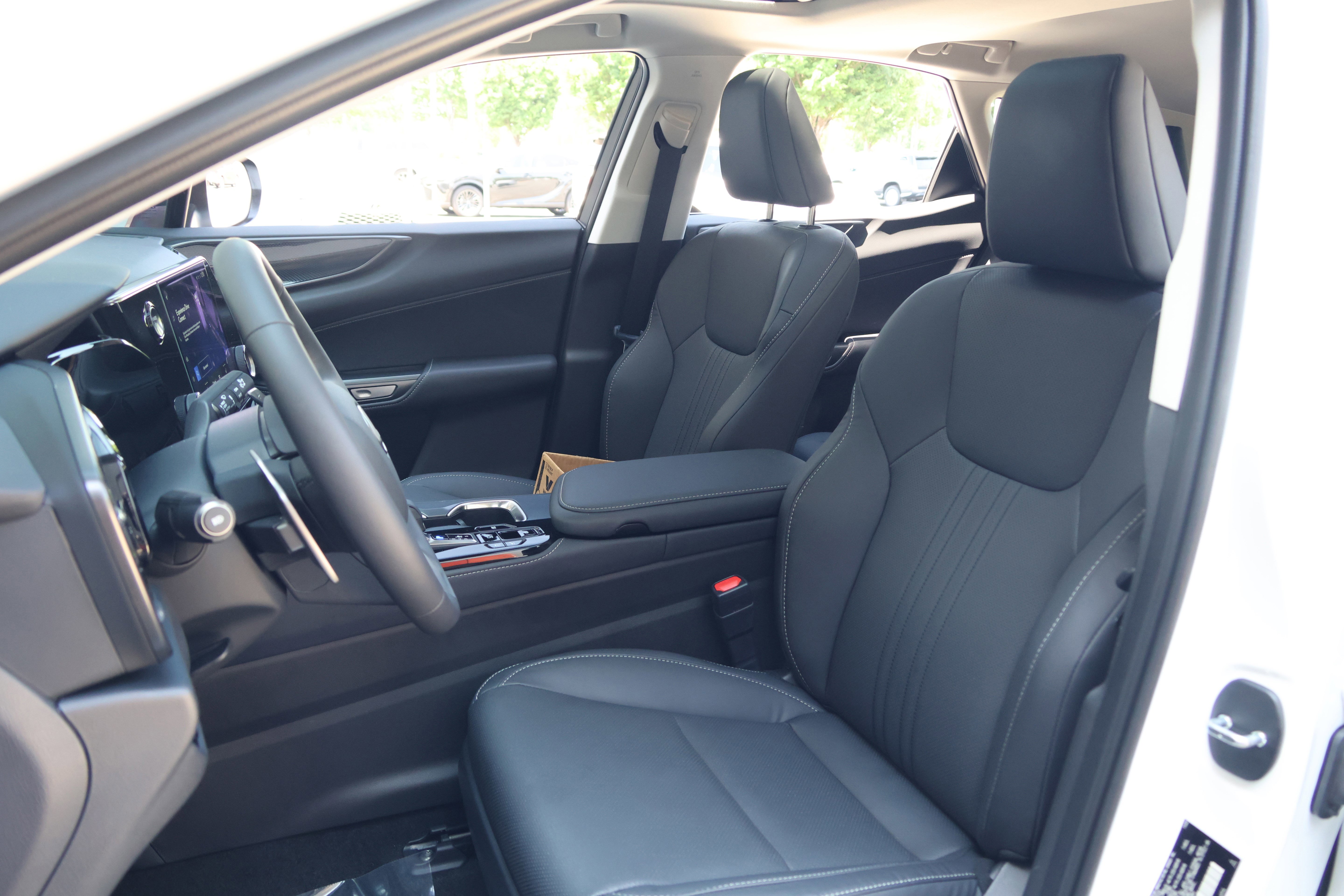 Used 2026 Lexus NX 350h AWD w/ Accessory Package (2T) image 35