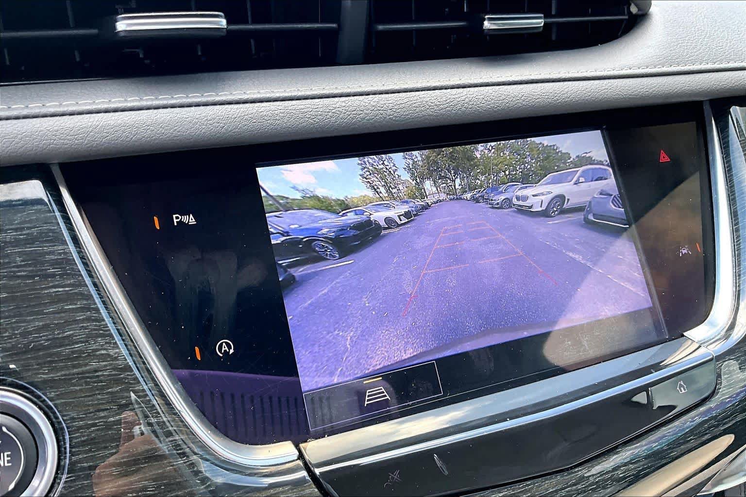 Used 2023 Cadillac XT6 Premium Luxury FWD image 27
