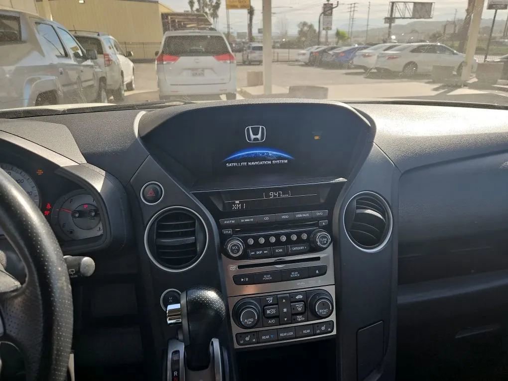 Used 2013 Honda Pilot Touring image 47