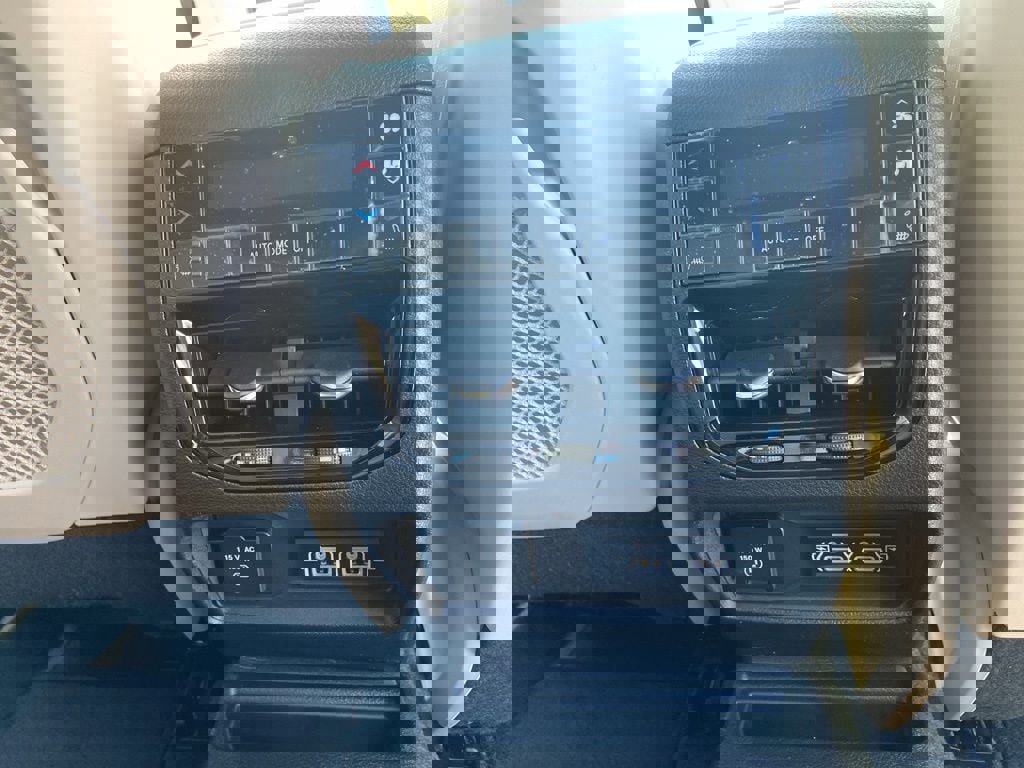 New 2025 Jeep Grand Cherokee L Limited w/ Black Appearance Package image 14