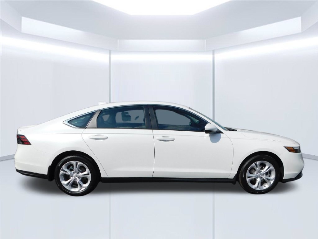 New 2026 Honda Accord LX image 2