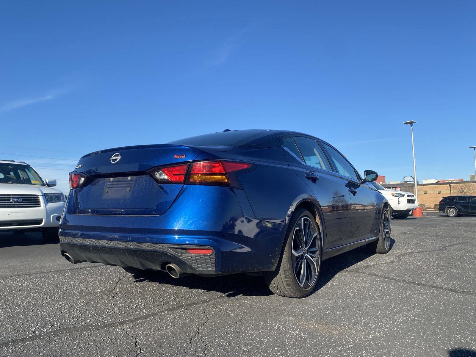 Used 2024 Nissan Altima 2.5 SR image 7