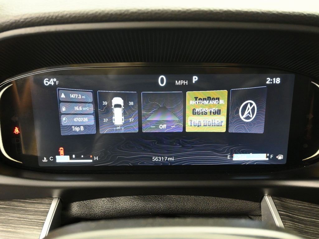 Used 2024 Jeep Wagoneer Series II w/ Flexible Seating Group image 23