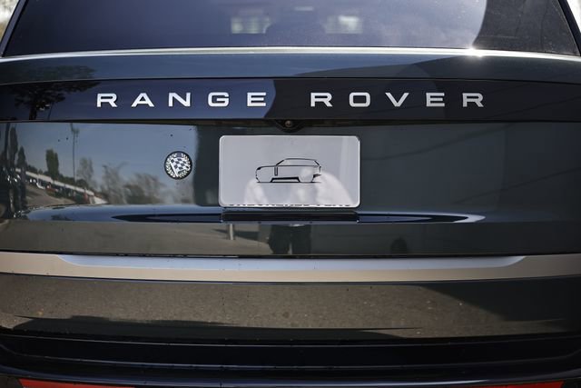 New 2026 Land Rover Range Rover Long Wheelbase SE image 10