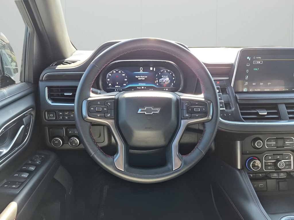 Used 2022 Chevrolet Suburban RST w/ Luxury Package RWD image 25