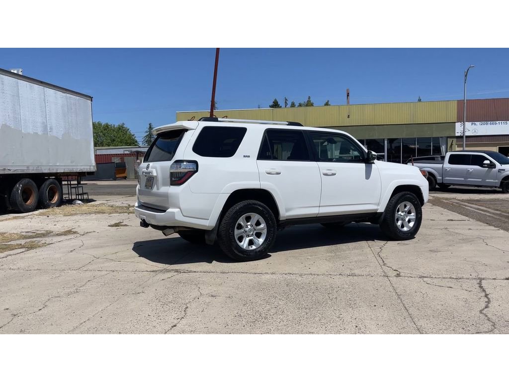 Used 2022 Toyota 4Runner SR5 Premium w/ Moonroof Package AWD/4WD image 3