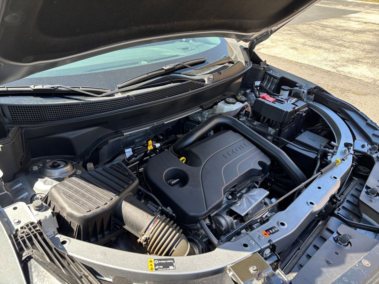 Used 2025 Chevrolet Equinox LT FWD image 27