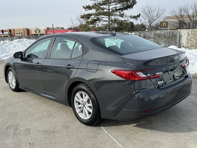 Used 2025 Toyota Camry LE image 9