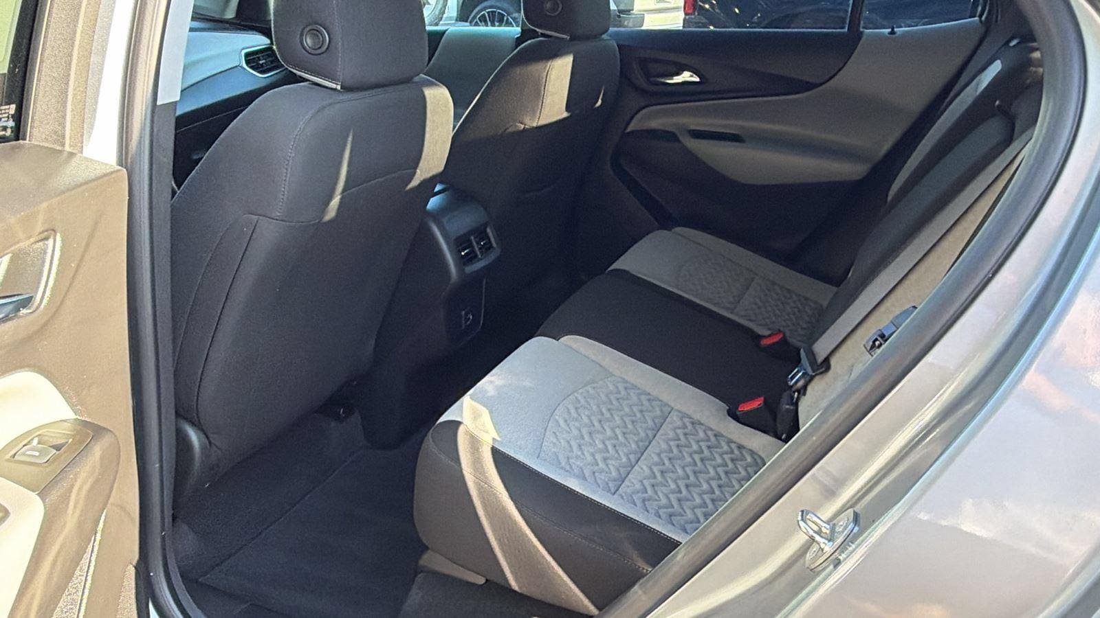Used 2024 Chevrolet Equinox LT FWD image 22
