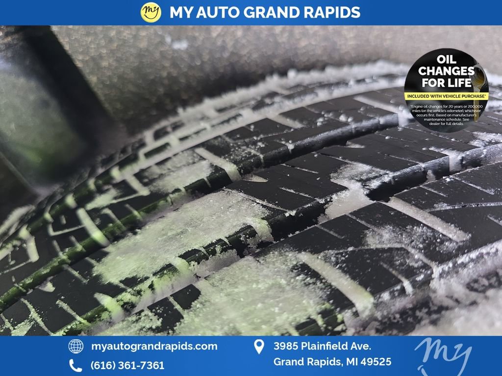 Used 2022 Volkswagen Tiguan SE image 33