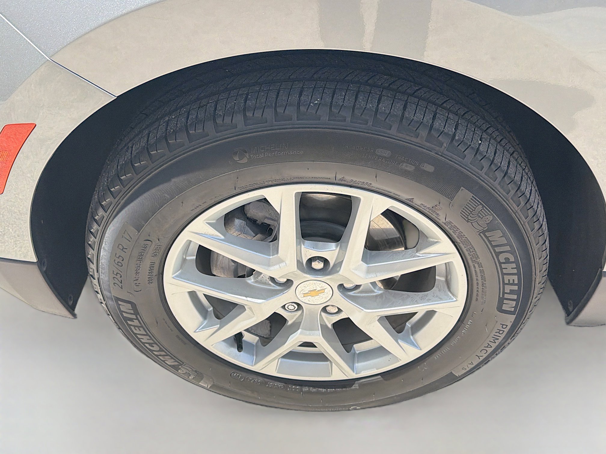 Used 2023 Chevrolet Equinox LS w/ LS Convenience Package FWD image 31