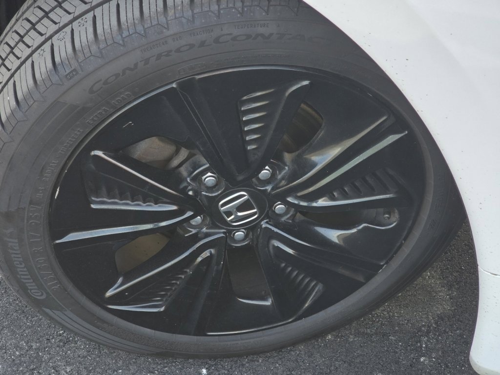 Used 2017 Honda Civic EX-L image 30