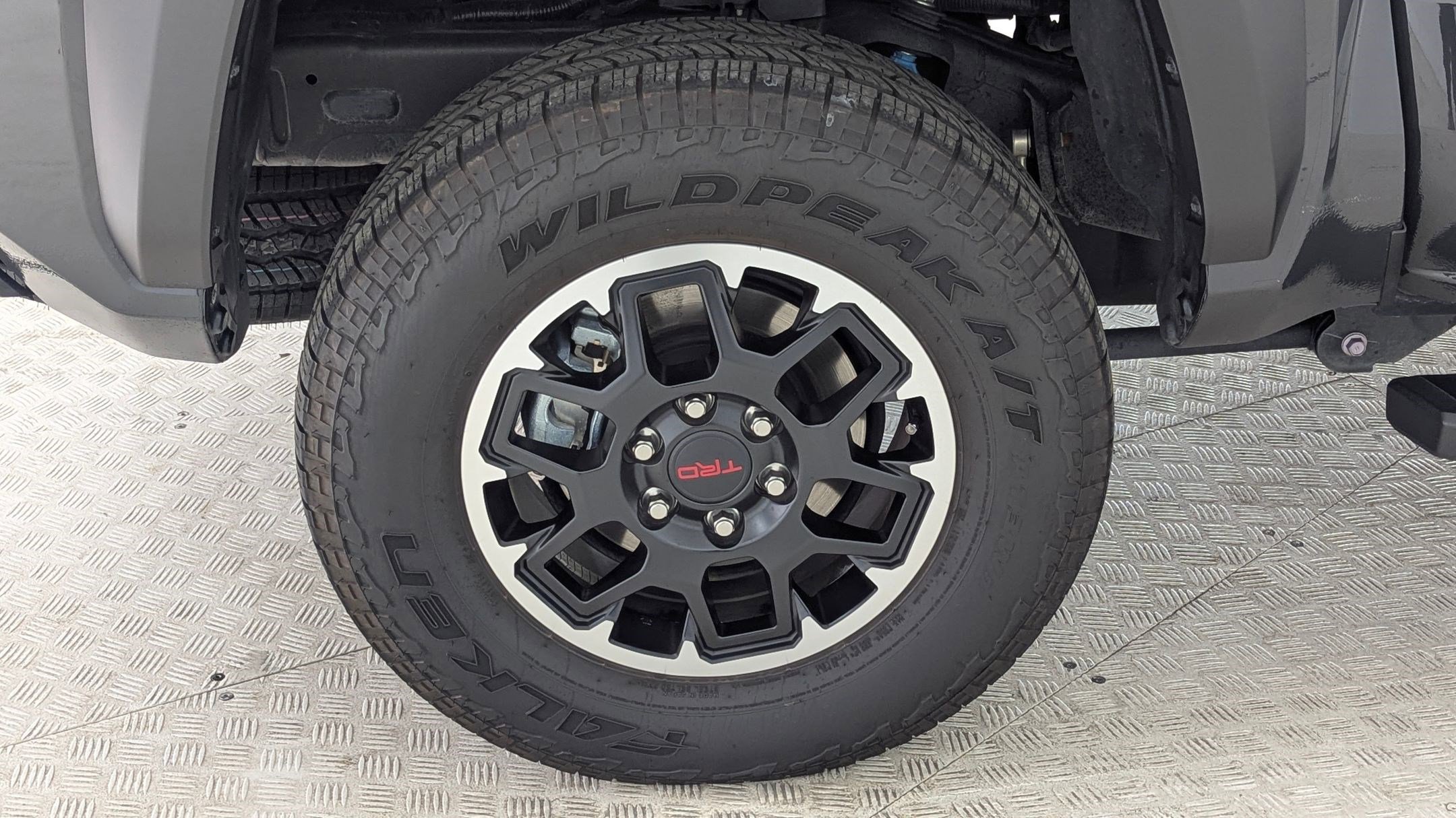 Used 2024 Toyota Tacoma TRD Off-Road image 12