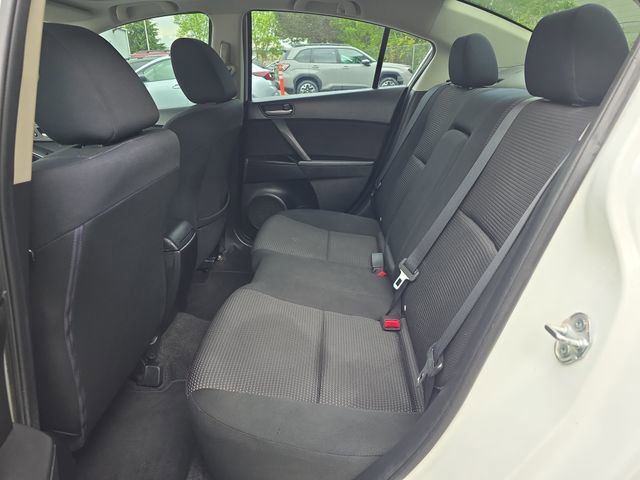 Used 2013 MAZDA MAZDA3 i Touring w/ Preferred Equipment Pkg FWD image 13