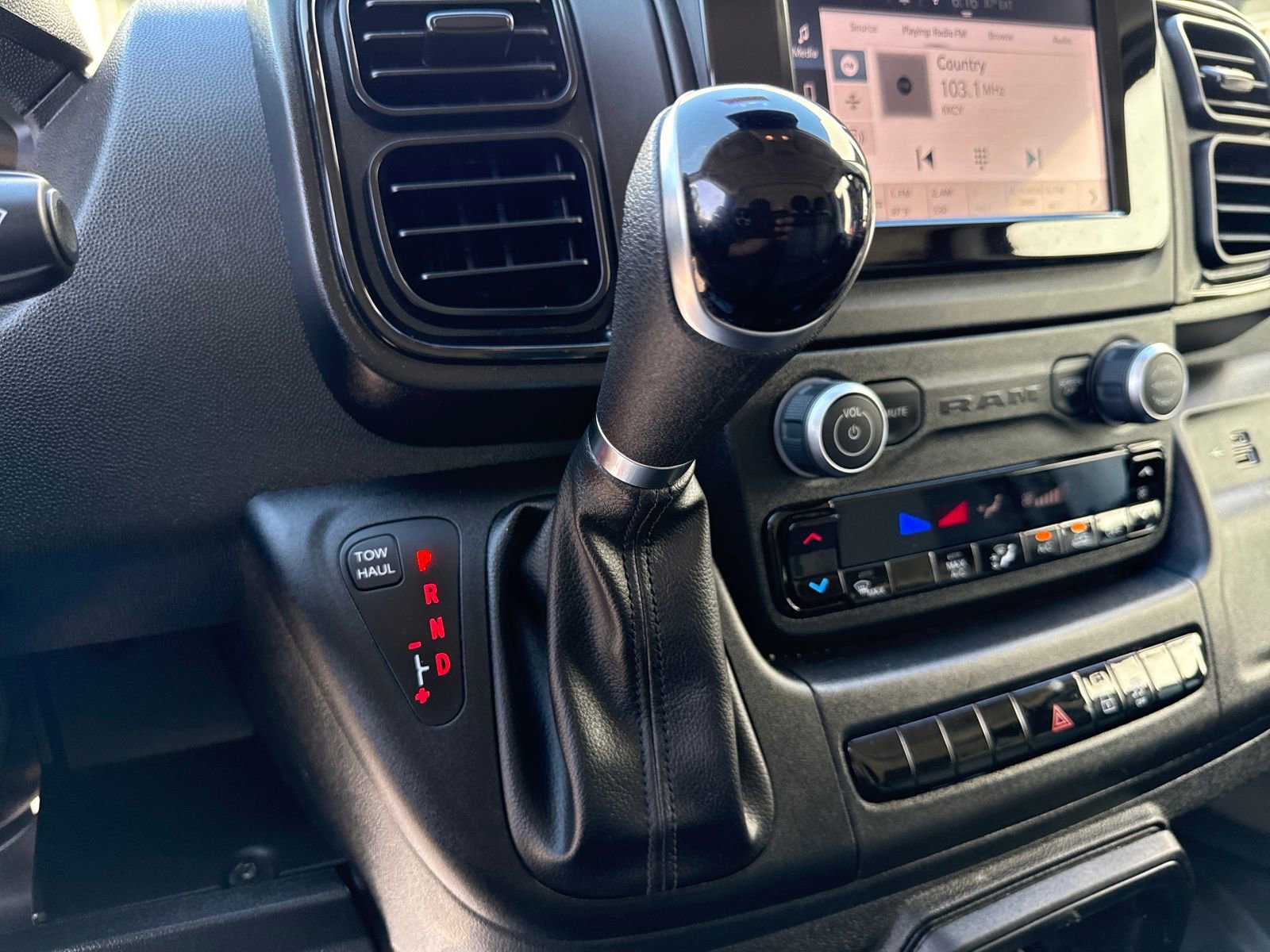 Used 2023 RAM ProMaster 3500 FWD image 24