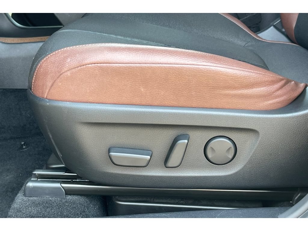 Certified 2022 MAZDA MX-30 Electric w/ Premium Plus Pkg FWD image 14