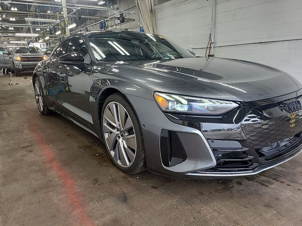 Used 2022 Audi e-tron GT Prestige w/ Prestige Package image 3