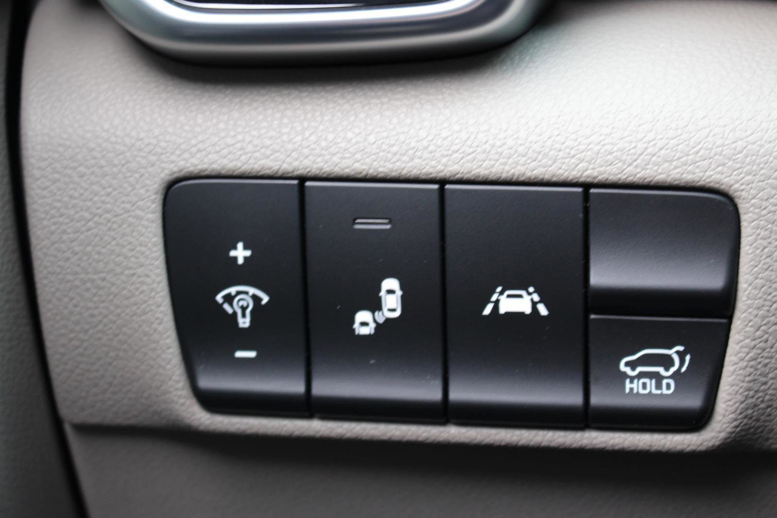 Certified 2022 Kia Sportage EX w/ EX Technology Package image 24