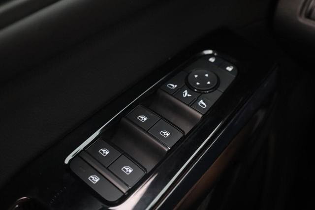 Used 2026 Nissan Pathfinder Platinum AWD/4WD image 23