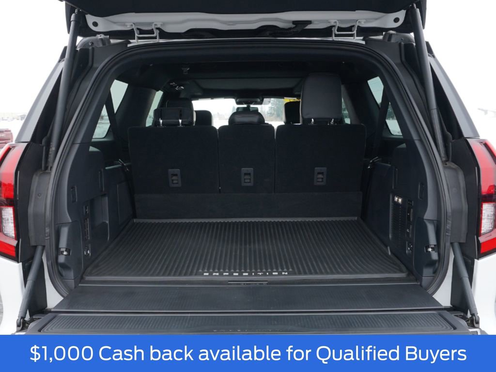 New 2025 Ford Expedition Max Platinum w/ Stealth Performance Package image 39