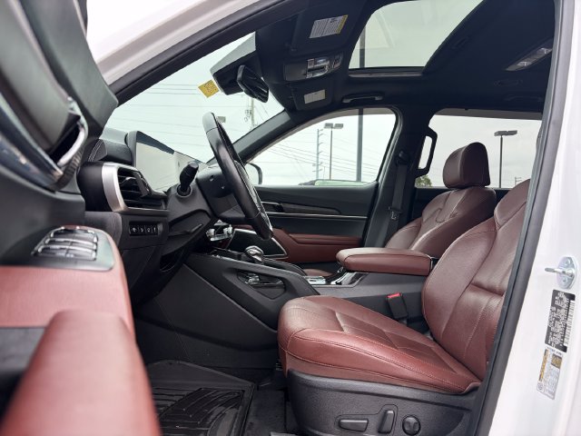 Certified 2024 Kia Telluride EX FWD image 10